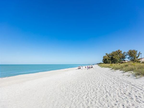Walk to Beach Sanibel Vacation Pool Home Three Bedroom