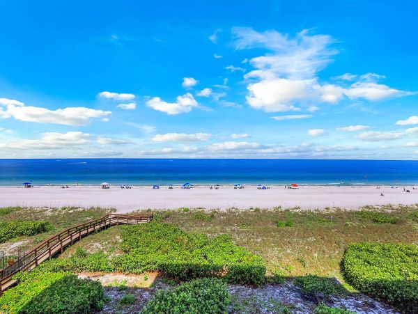 Full Gulf View 2 Bedroom Condo in Marco Island