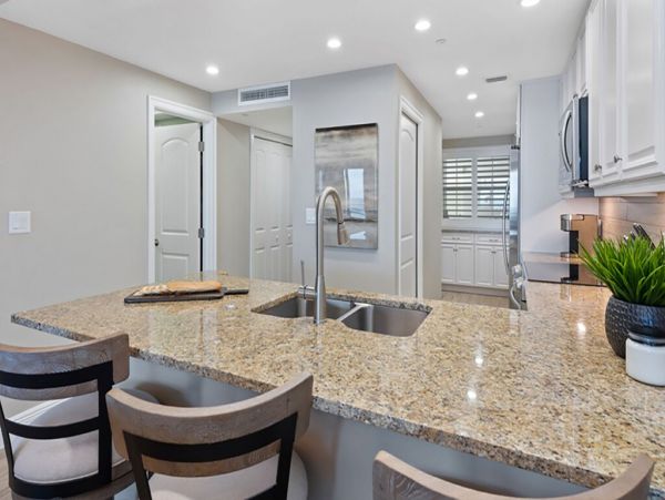 Full Gulf View 2 Bedroom Condo in Marco Island