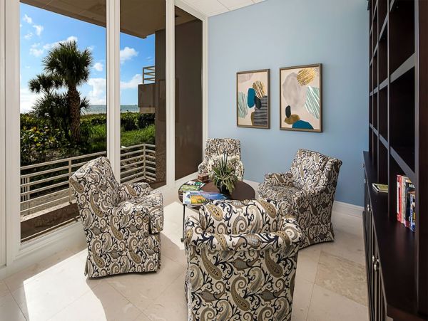 Full Gulf View 2 Bedroom Condo in Marco Island