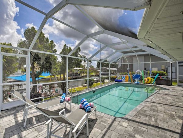 Canal-Front Vacation Pool Home in Cape Coral with Boat Dock