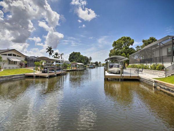 Canal-Front Vacation Pool Home in Cape Coral with Boat Dock