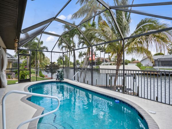 Cape Coral Vacation Pool Home Four Bedroom