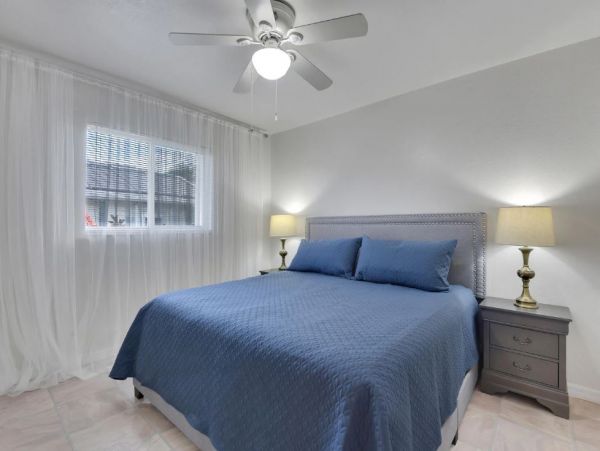 Cape Coral Vacation Pool Home Three Bedroom