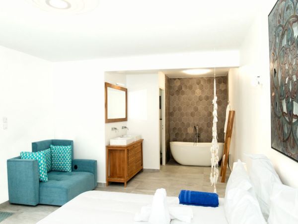 Luxury Vacation Villa in Guadeloupe Sleeps 8 Guests with Private Pool