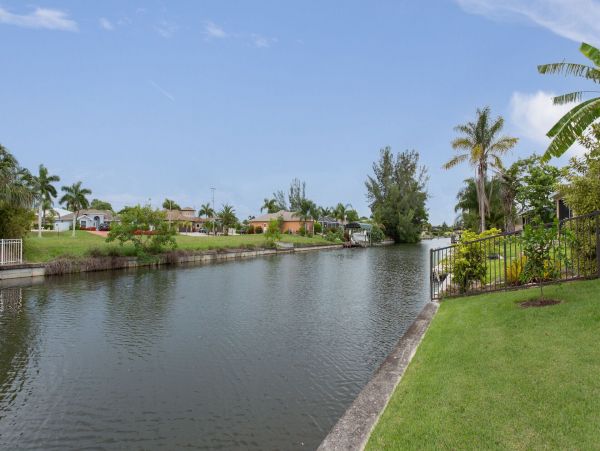 Cape Coral Vacation Pool Home Four Bedroom