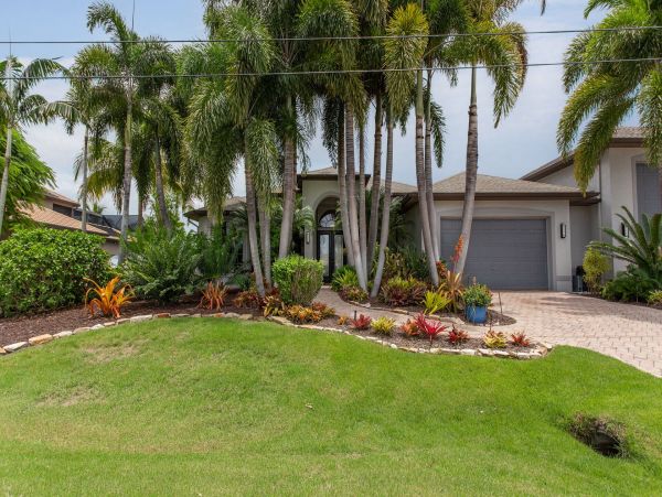 Cape Coral Vacation Pool Home Four Bedroom