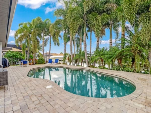 Cape Coral Vacation Pool Home Four Bedroom