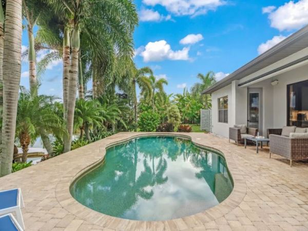 Cape Coral Vacation Pool Home Four Bedroom