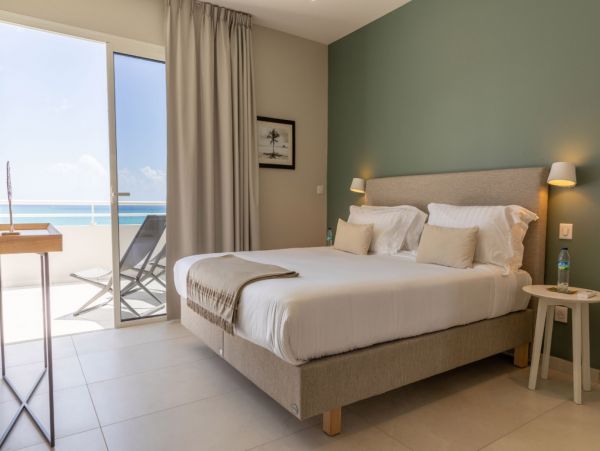 Luxury Villa Rental in Martinique - Beachfront Villa in Le Diamant