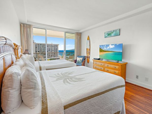Kaanapali Beach Oceanfront Vacation Rental  Maui Luxury Condo with Ocean Views