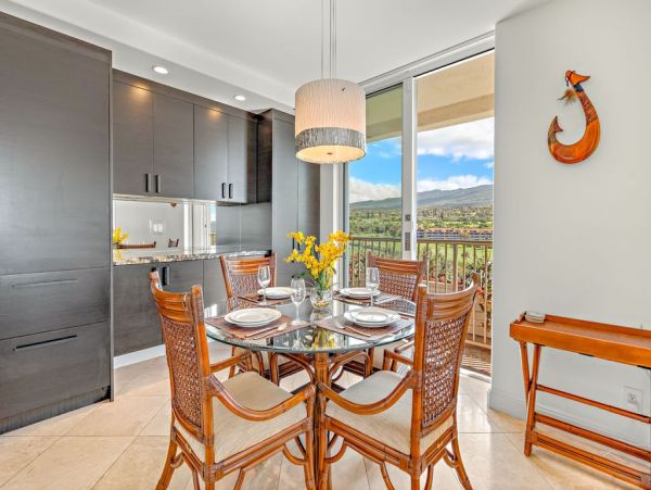 Kaanapali Beach Oceanfront Vacation Rental  Maui Luxury Condo with Ocean Views
