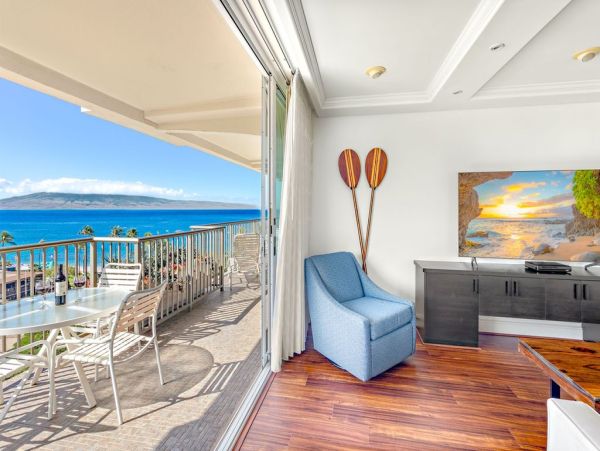 Kaanapali Beach Oceanfront Vacation Rental  Maui Luxury Condo with Ocean Views