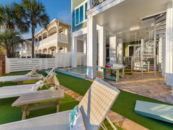 Panama City Beachfront Luxury Vacation Pool Home
