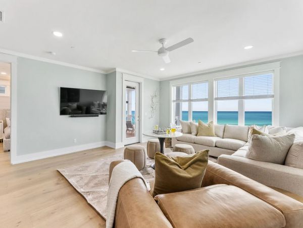 Panama City Beachfront Luxury Vacation Pool Home