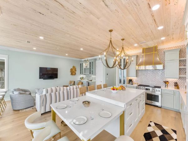 Panama City Beachfront Luxury Vacation Pool Home