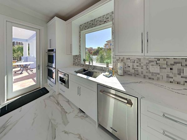 The Ultimate Luxury Vacation Home in Destin Sleeps 20 Guests