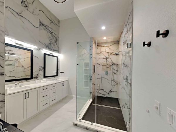 The Ultimate Luxury Vacation Home in Destin Sleeps 20 Guests