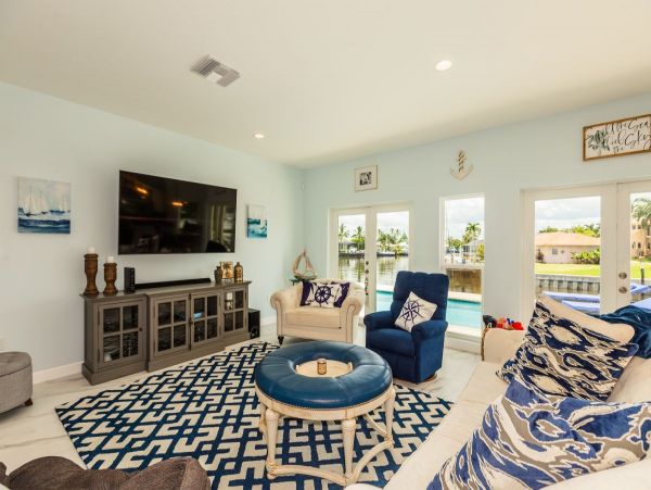 Lovely Canal-Front Vacation Home in Marco Island with Private Pool