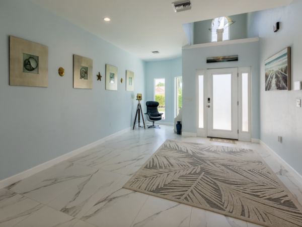 Lovely Canal-Front Vacation Home in Marco Island with Private Pool