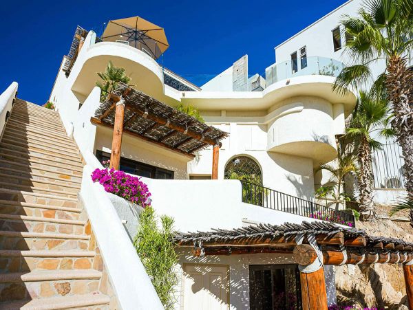 Inspiring Ocean Views, Modern 4 Bedroom Villa with Private Pool in Cabo San Lucas