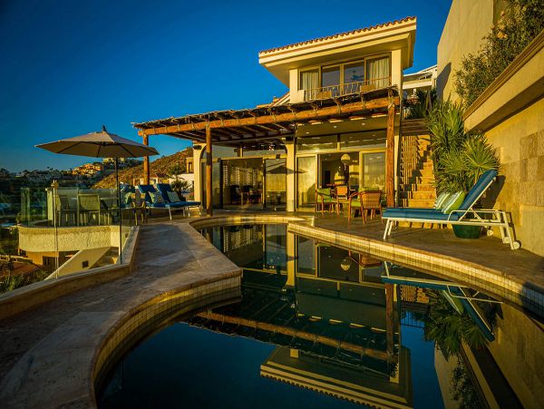Inspiring Ocean Views, Modern 4 Bedroom Villa with Private Pool in Cabo San Lucas