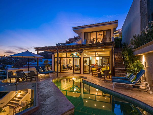 Inspiring Ocean Views, Modern 4 Bedroom Villa with Private Pool in Cabo San Lucas