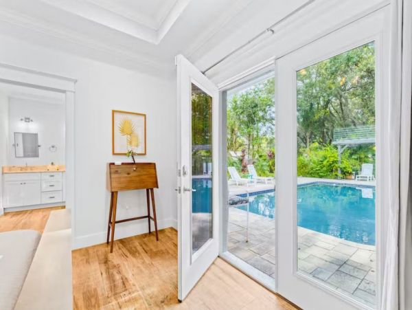 Gorgeous Vacation Home with Heated Saltwater Pool & Treehouse