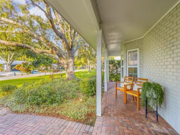 Gorgeous Vacation Home with Heated Saltwater Pool & Treehouse