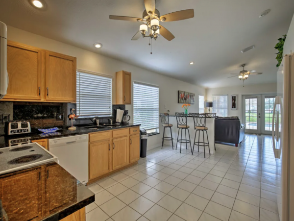 Single Level Bradenton Home with Lanai & Salt Water Pool/Spa