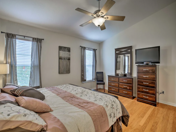 Single Level Bradenton Home with Lanai & Salt Water Pool/Spa