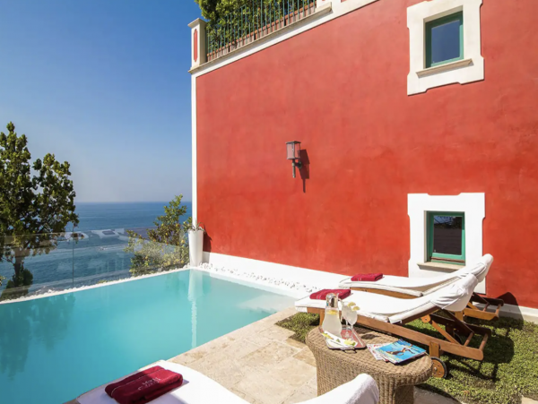 Magnificent Luxury 4/5 Bedroom Villa Sea views
