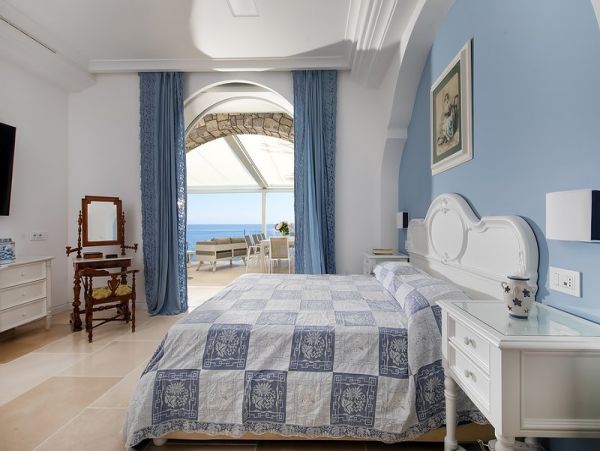 Oceanfront Nerano Vacation Home Six Bedroom