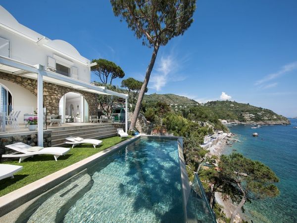 Oceanfront Nerano Vacation Home Six Bedroom
