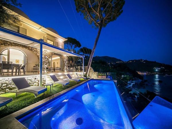 Oceanfront Nerano Vacation Home Six Bedroom