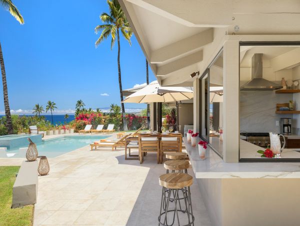Luxury Four Bedroom Home with Ocean Views, Private Pool & Spa