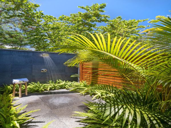 Luxury Four Bedroom Home with Ocean Views, Private Pool & Spa