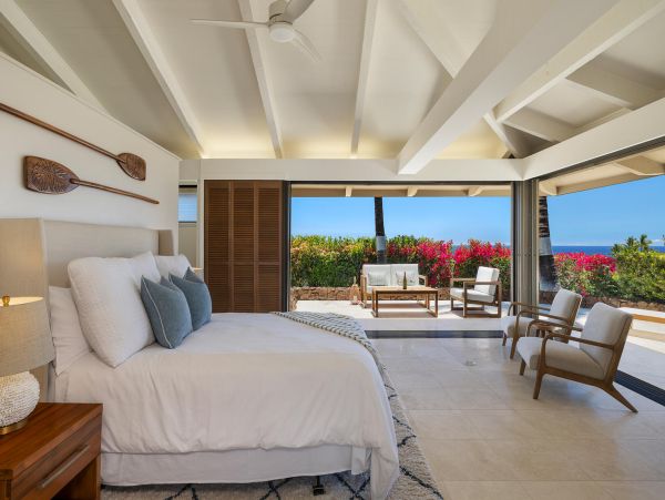 Luxury Four Bedroom Home with Ocean Views, Private Pool & Spa