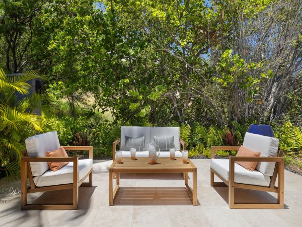 Luxury Four Bedroom Home with Ocean Views, Private Pool & Spa