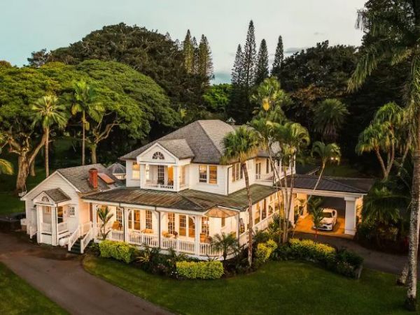 Luxury Haiku Vacation Pool Home Nine Bedroom