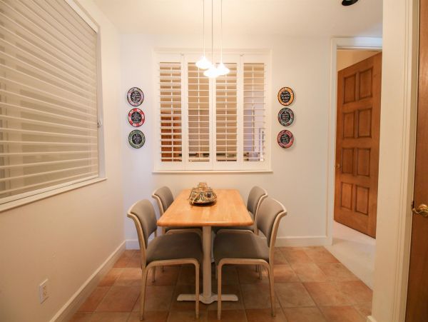 Charming Vacation Condo Close to Beach in Longboat Key