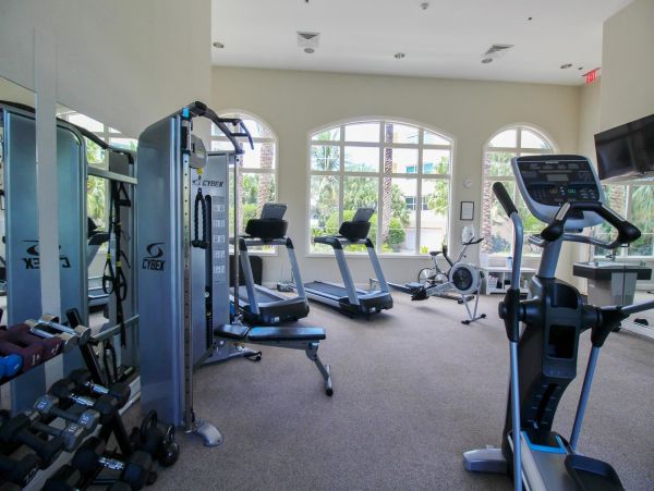 Charming Vacation Condo Close to Beach in Longboat Key