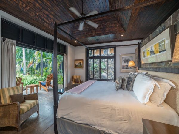 Luxurious Oceanfront Vacation Villa in Costa Rica