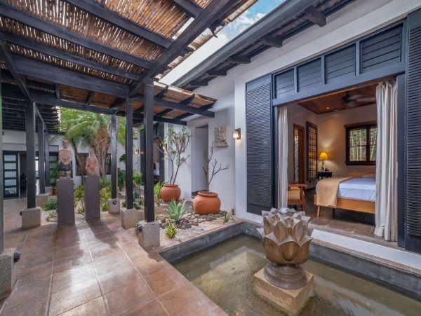 Luxurious Oceanfront Vacation Villa in Costa Rica