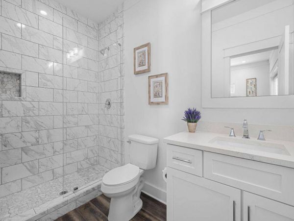 Destin Vacation Pool Home Eight Bedroom Walk to Beach