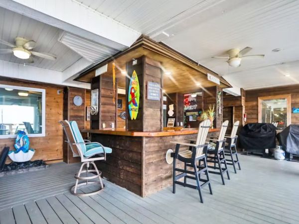 Spacious Waterfront Townhomes with 8 Bedrooms Plus Loft