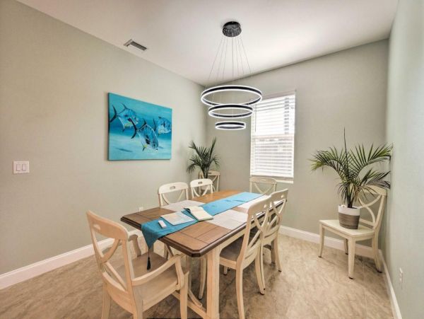 Modern Venice 4 Bedroom Coastal Sleeps 10