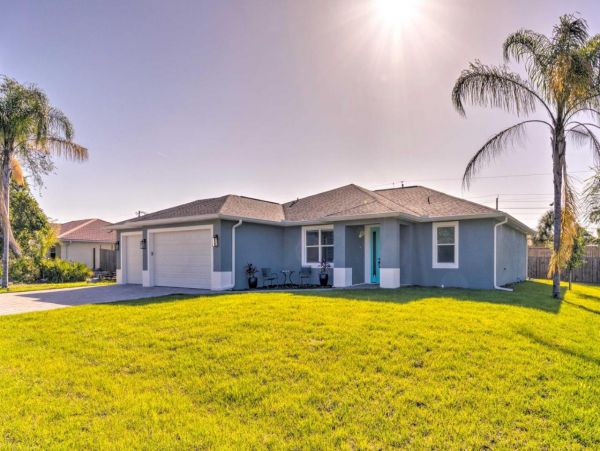 Modern Venice 4 Bedroom Coastal Sleeps 10