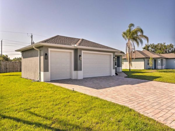 Modern Venice 4 Bedroom Coastal Sleeps 10