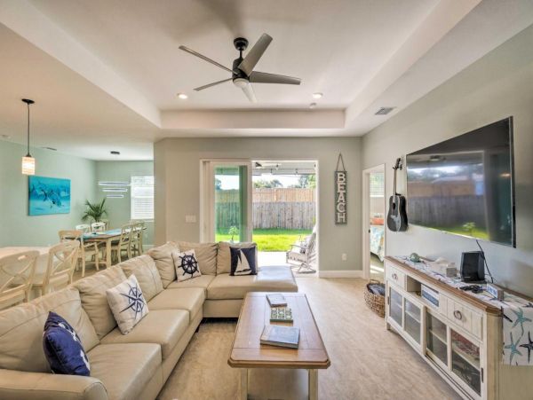 Modern Venice 4 Bedroom Coastal Sleeps 10